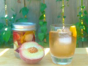 diypeachliqueur-e1469724107297